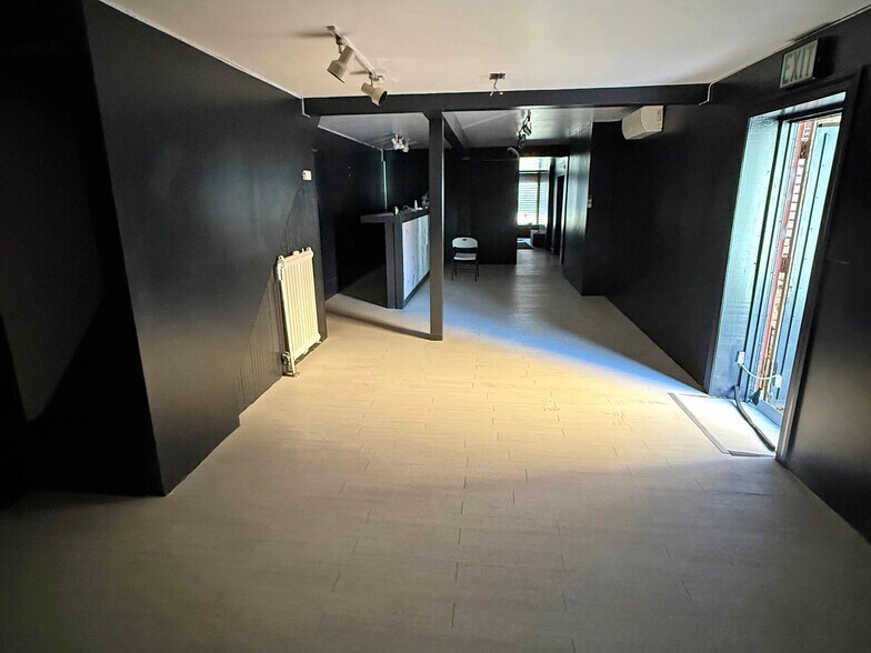 More Photos Of 893-895 N Howard St, Baltimore Storefront For Sale