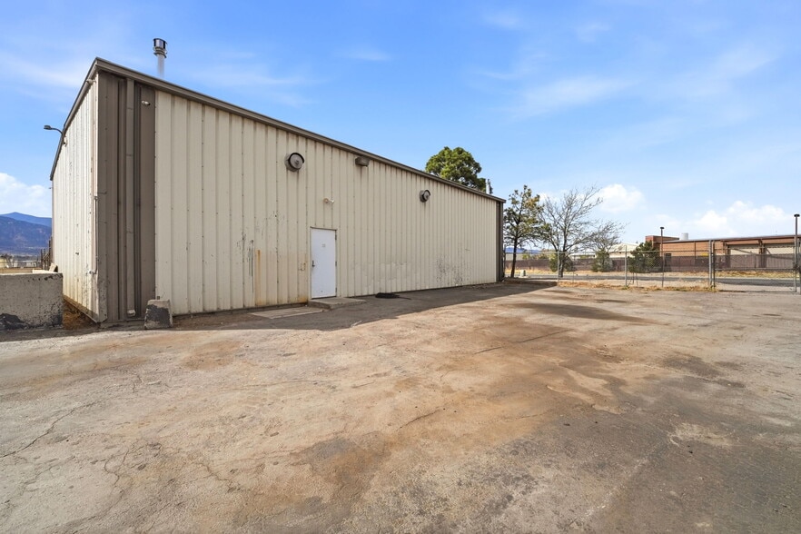 More Photos Of 3435 Kimball Cir, Colorado Springs Service For Lease