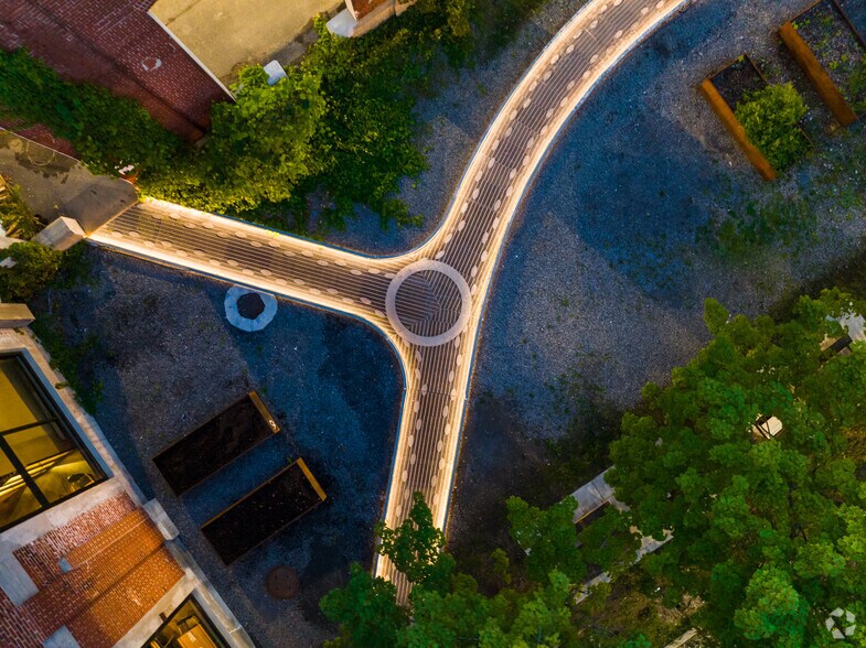 More Photos Of 2600 Rue William Tremblay, Montréal Unknown For Lease