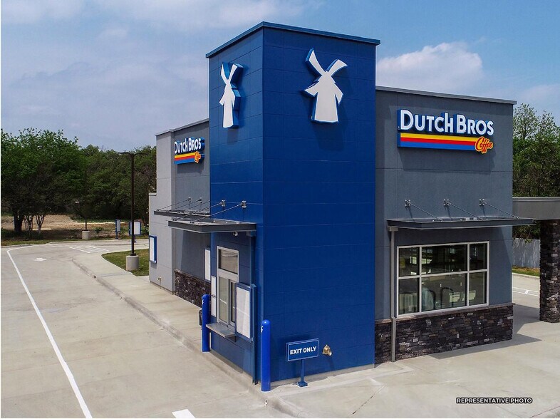 Primary Photo Of 17102 Bulverde Rd, San Antonio General Retail For Sale