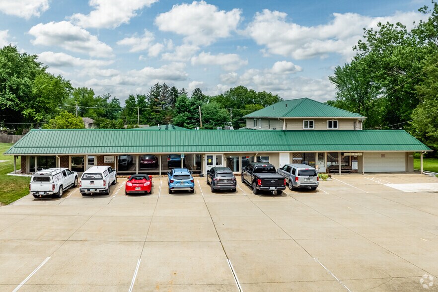 More Photos Of 514 E Park Ave, Columbiana Office For Sale