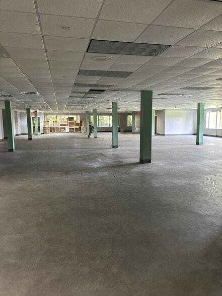 More Photos Of 1551 Highway 9 Byp W, Lancaster Warehouse For Sale