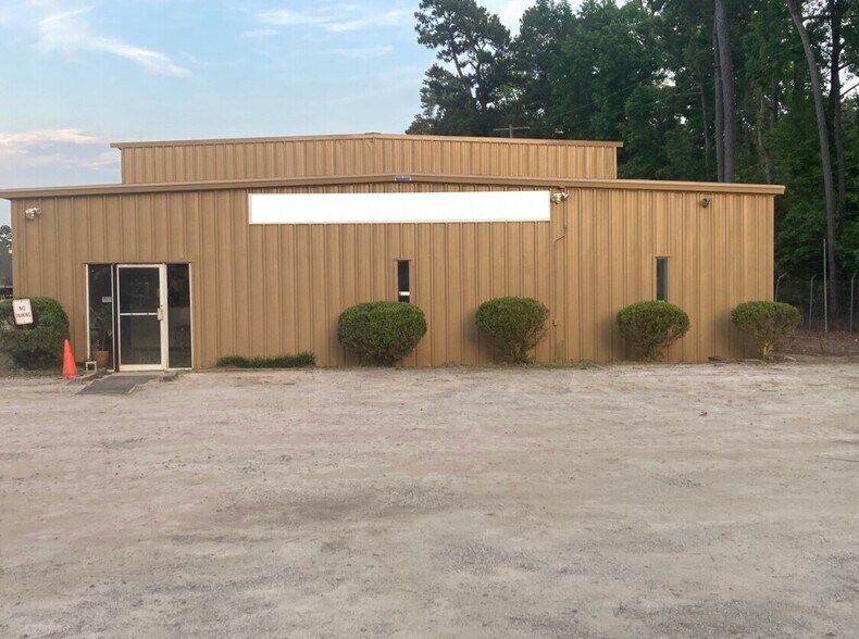 Primary Photo Of 230 Royle Rd, Ladson Auto Salvage Facility For Sale