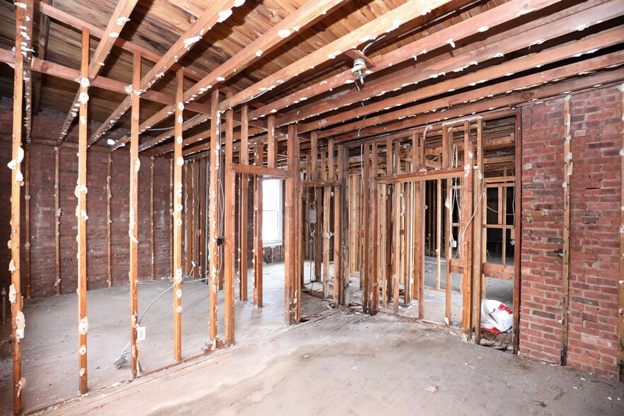More Photos Of 350 Broadway, Kingston Storefront Retail Office For Sale