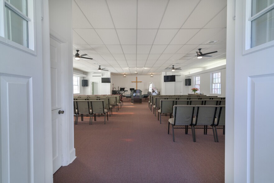 More Photos Of 402 Worth St, Mount Airy Religious Facility For Sale