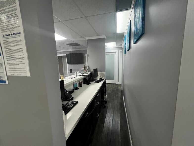 More Photos Of 13500 SW 88th St, Miami Medical For Sale