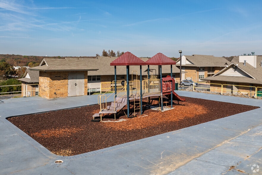 More Photos Of 431 McCain Blvd, North Little Rock Apartments For Sale
