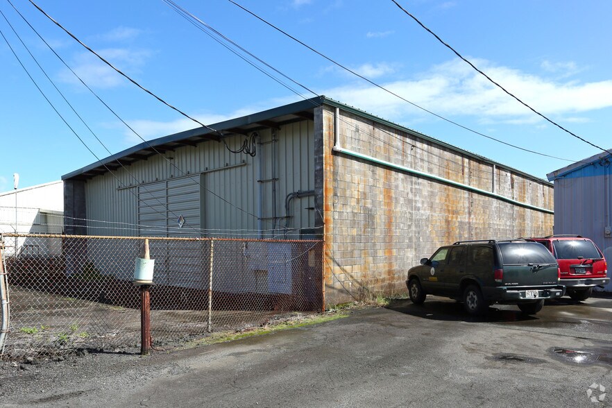 More Photos Of 831 Iolani St, Hilo Manufacturing For Lease