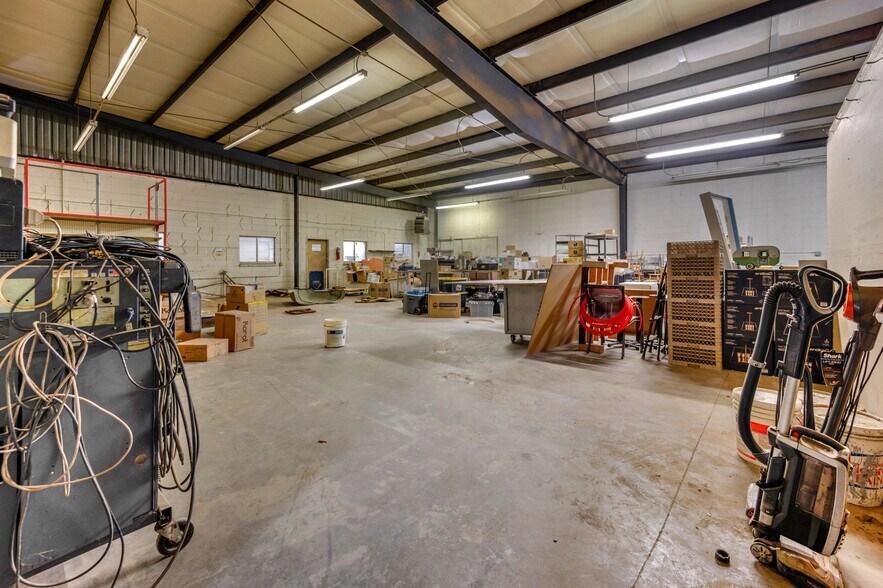 More Photos Of 201 E St, Lemoore Auto Repair For Sale