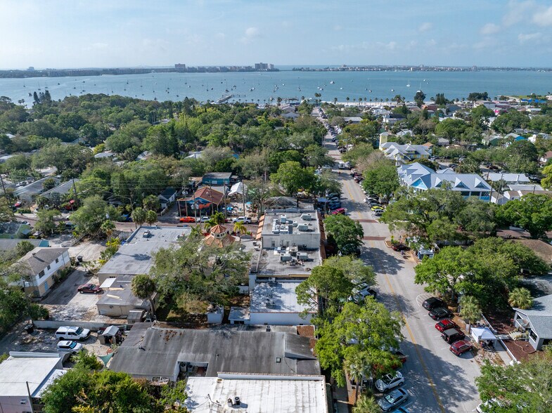 More Photos Of 2834 Beach Blvd, Gulfport Freestanding For Sale