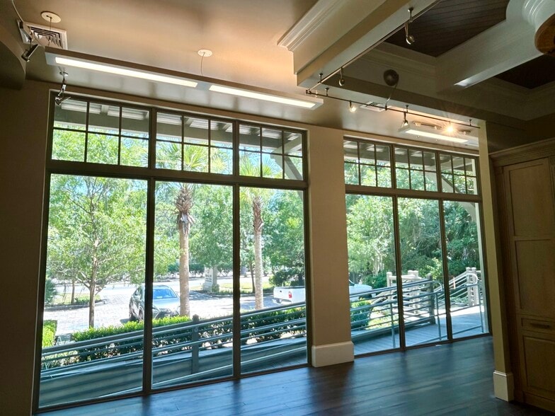 More Photos Of 34 New Orleans Rd, Hilton Head Island Office For Sale