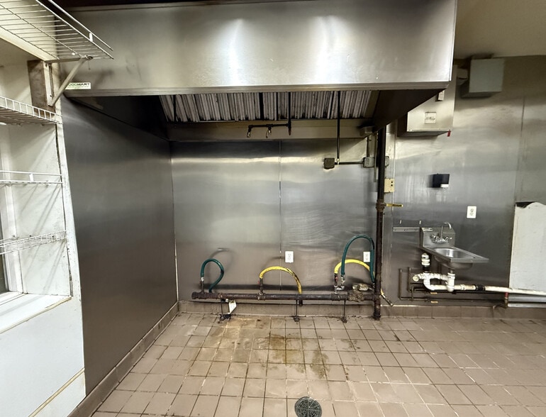 More Photos Of 1242 H St NE, Washington General Retail For Sale