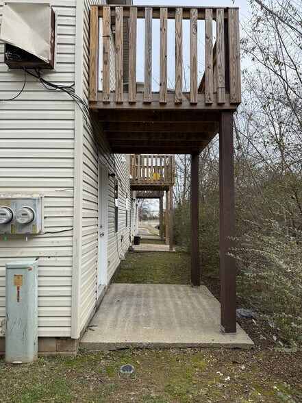 More Photos Of 217 & 219 8th St SW, Decatur Apartments For Sale