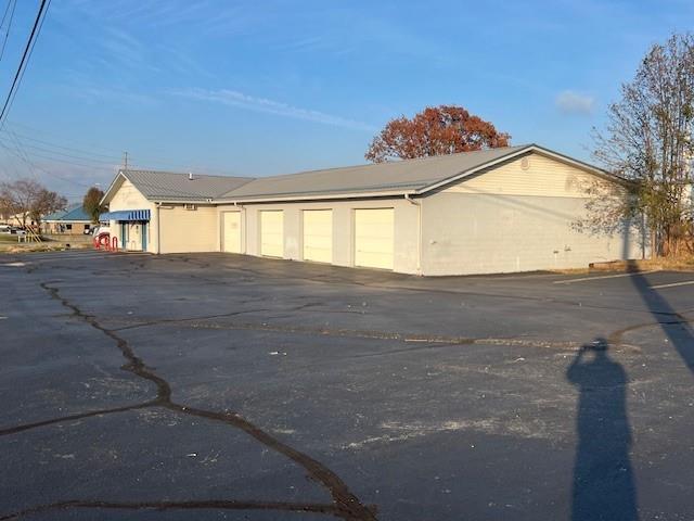 More Photos Of 1903 S 1st St, Rogers Auto Repair For Sale