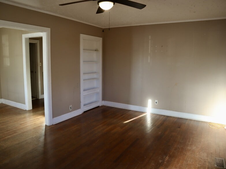 More Photos Of 103 Morgan Ave, Smyrna Office Residential For Sale