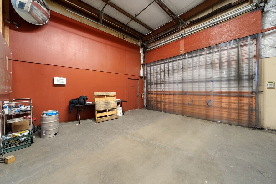 More Photos Of 1625 Commerce Way, Paso Robles Manufacturing For Lease