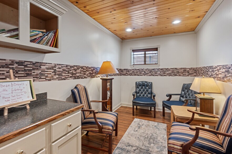 More Photos Of 97 E Main St, Batavia Office For Sale
