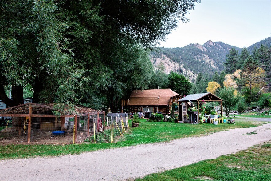 More Photos Of 1607-9 US Highway 34, Drake Trailer Camper Park For Sale