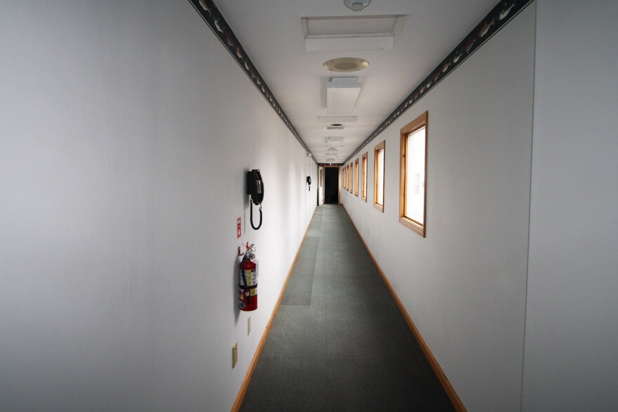 More Photos Of 2527 Cranberry Hwy, Wareham Office For Sale