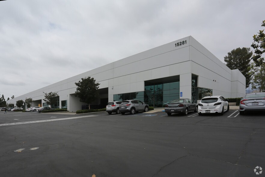 More Photos Of 15281 Barranca Pky, Irvine Distribution For Lease