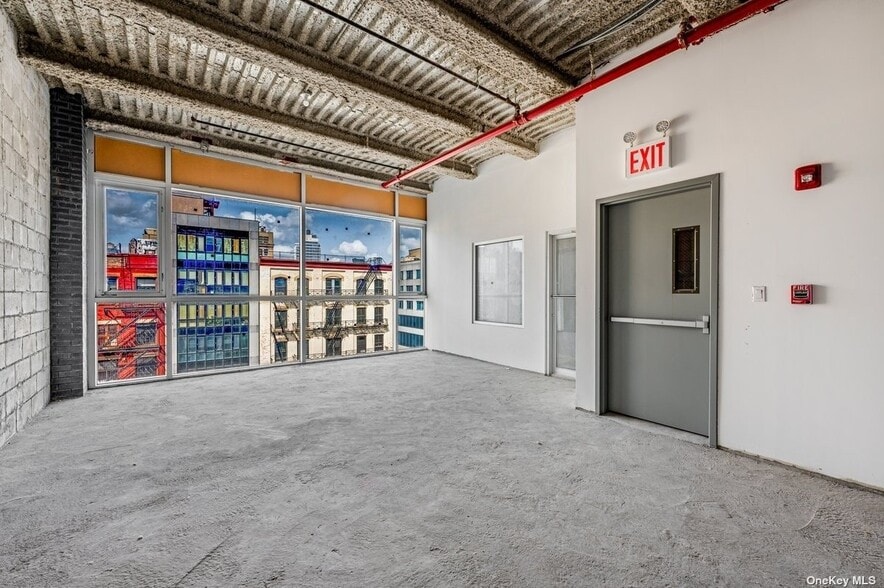 More Photos Of 89 Bowery, New York Medical For Sale