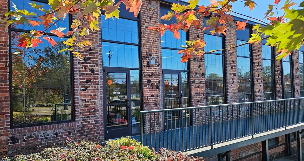 More Photos Of 500 S Main St, Mooresville Office For Lease