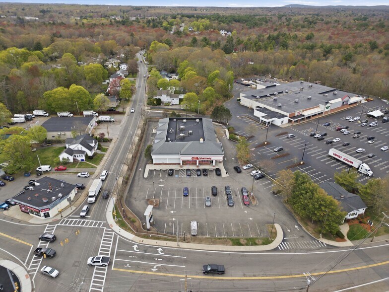 More Photos Of 800 S Franklin St, Holbrook Freestanding For Lease