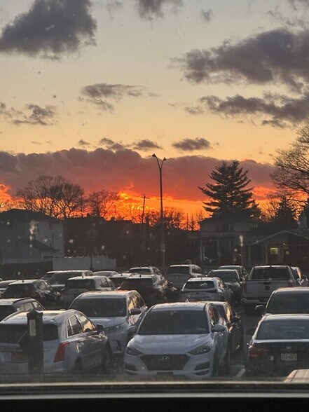 More Photos Of 31 Merrick Ave, Merrick Medical For Lease