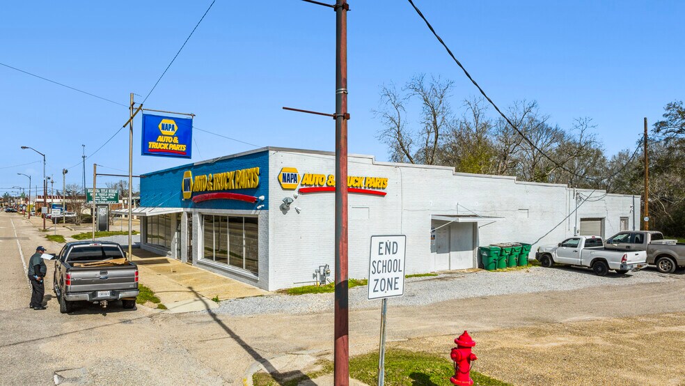More Photos Of 628 S Columbia St, Bogalusa Freestanding For Sale
