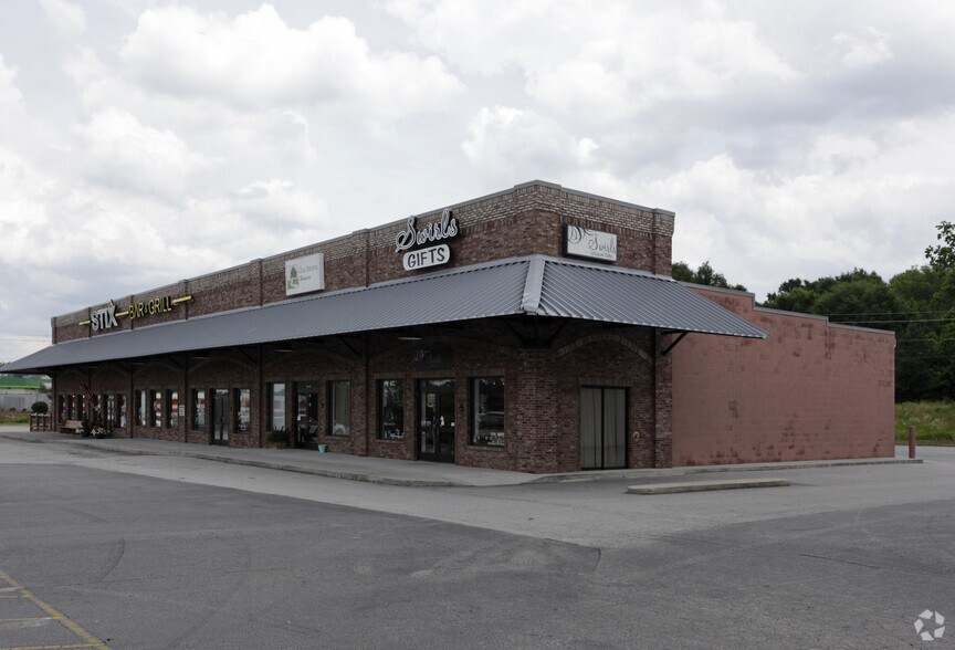 More Photos Of 664 W Bankhead Hwy, Villa Rica Unknown For Lease