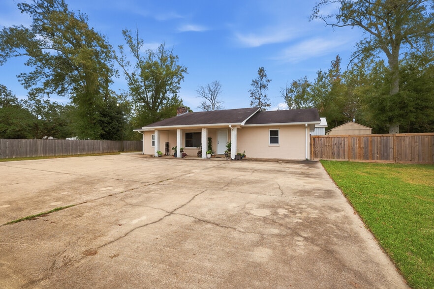 More Photos Of 14309 Stenum St, Biloxi Flex For Sale