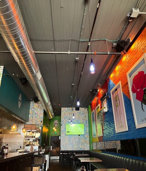 More Photos Of 40 S Broadway, Denver Restaurant For Lease