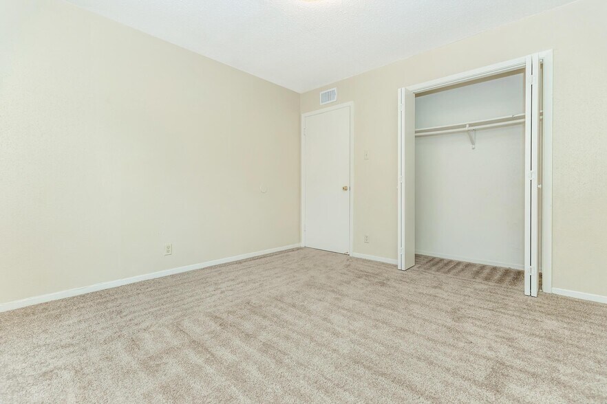 More Photos Of 4075 Laurel St, Beaumont Apartments For Sale