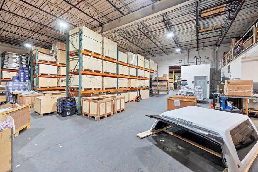 More Photos Of 110 Industrial Rd, New Windsor Township Warehouse For Lease