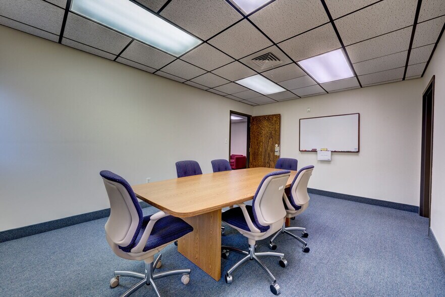 More Photos Of 55 Whiting St, Plainville Medical For Sale