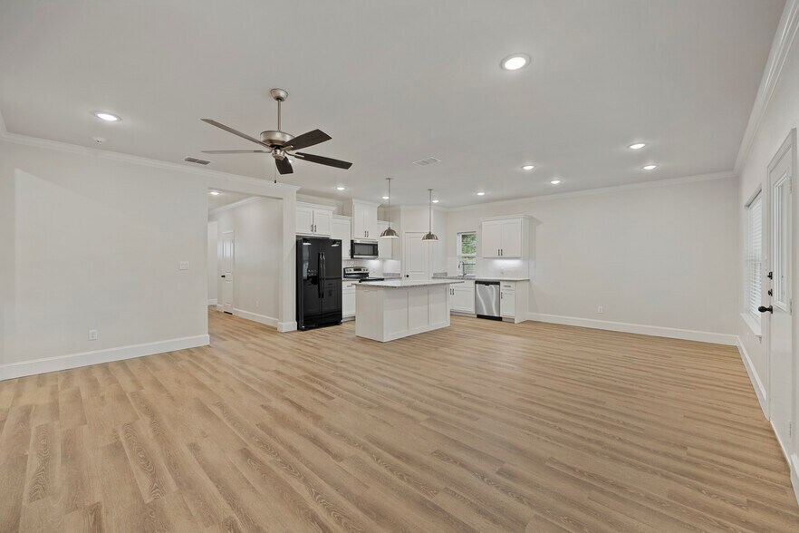 More Photos Of 17569 County Road 196, Flint Apartments For Sale