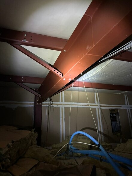 More Photos Of 461 Old Mill Rd, Cartersville Storefront For Sale