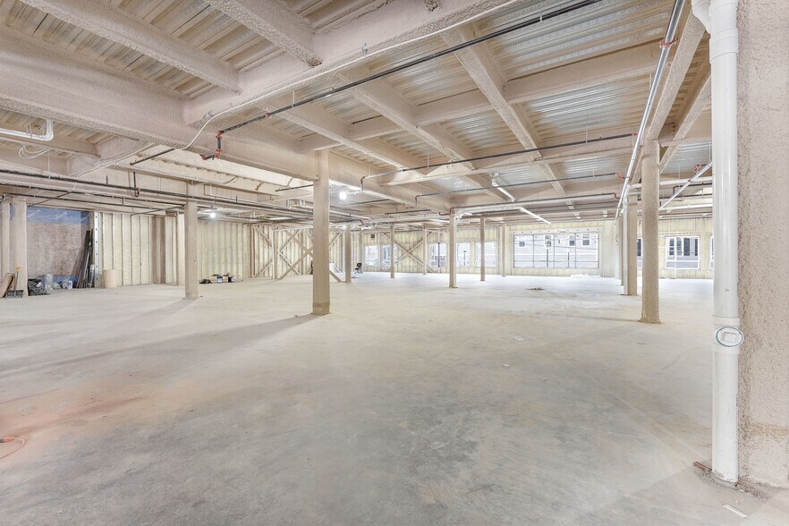 More Photos Of 457-469A W Broadway, Boston Apartments For Lease