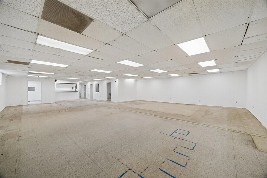 More Photos Of 1122 Preston Ave, Pasadena Flex For Sale
