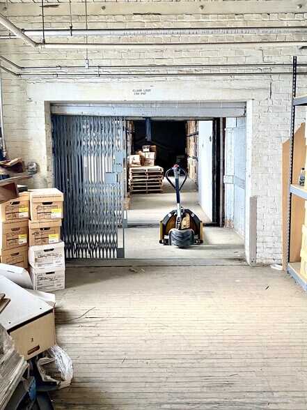 More Photos Of 830 Windsor St, Hartford Warehouse For Sale