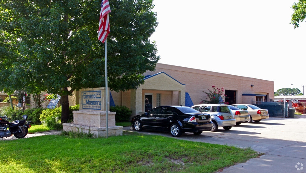 Primary Photo Of 10 Industrial St, Fort Walton Beach Flex For Lease