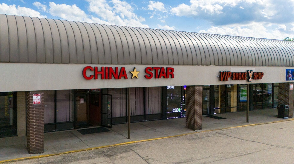 More Photos Of 602-606 Taywood Rd, Englewood Unknown For Lease