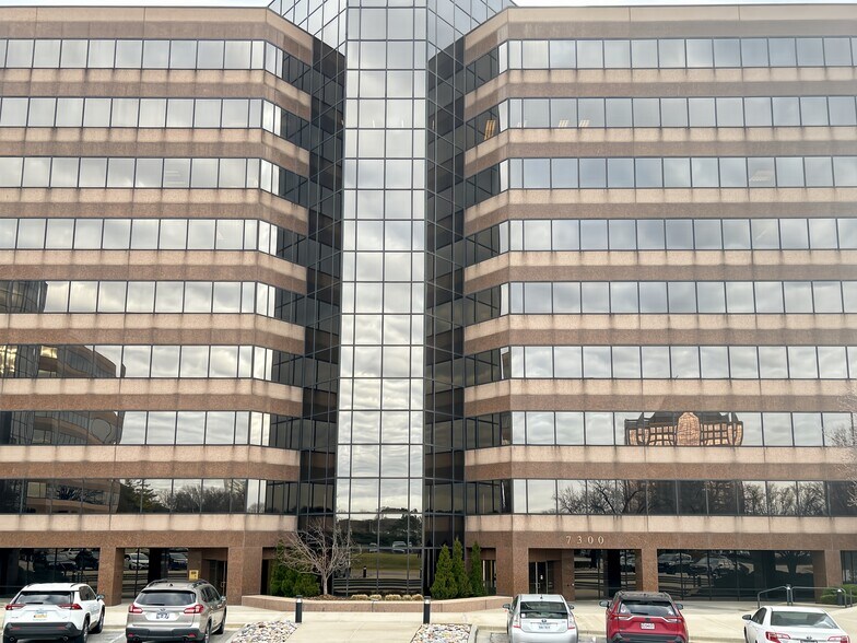 More Photos Of 7300 W 110th St, Overland Park Coworking Space