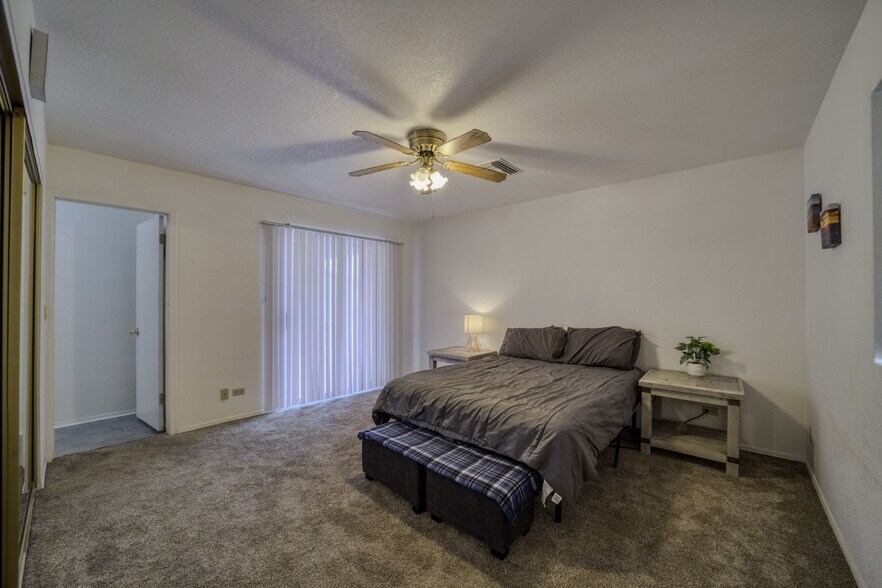 More Photos Of 5201 S Highway 95, Fort Mohave Storefront Retail Office For Sale