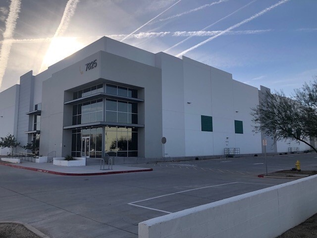 More Photos Of 7825 W Buckeye Rd, Phoenix Distribution For Lease