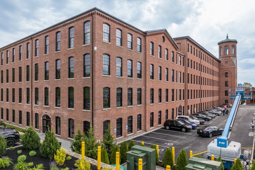 More Photos Of 725 Branch Ave, Providence Multifamily For Sale