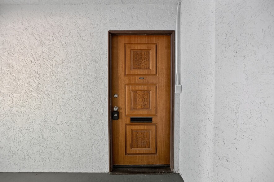 More Photos Of 5897 Pony Express Trl, Pollock Pines Office For Sale