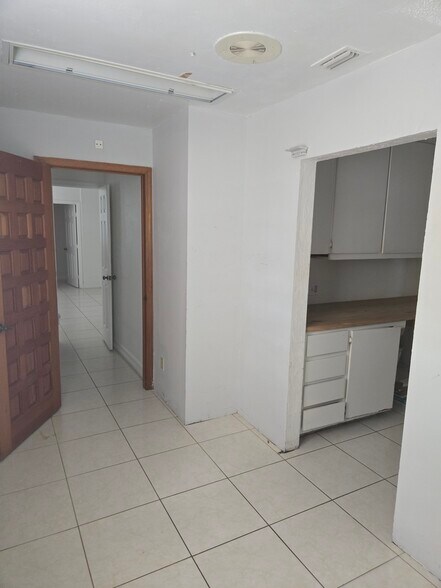 More Photos Of 3677 Central Ave, Fort Myers Medical For Lease