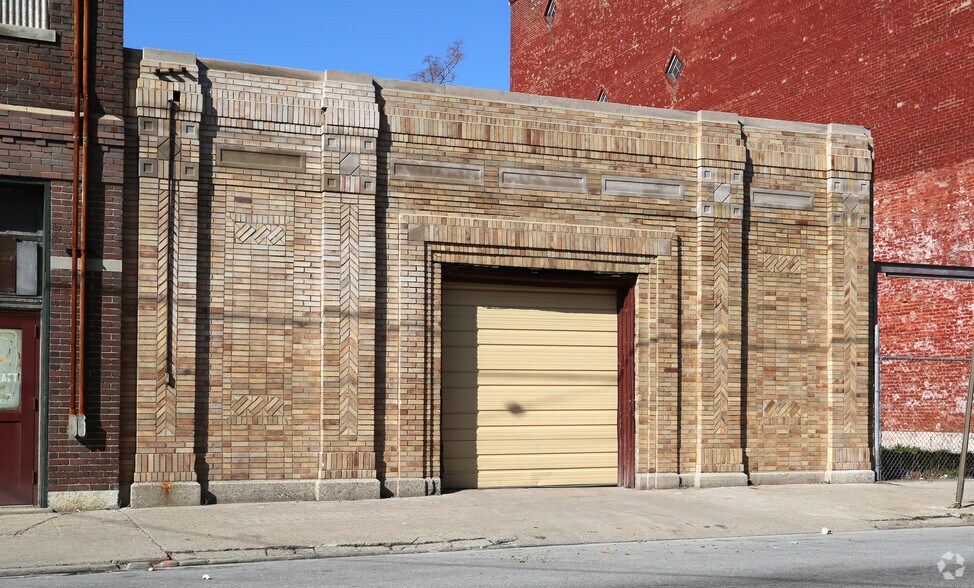 More Photos Of 122 E Liberty St, Cincinnati Manufacturing For Sale