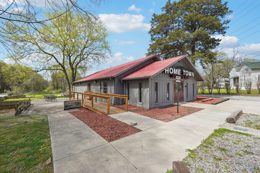Primary Photo Of 100 Covered Bridge Rd, Euharlee Restaurant For Sale